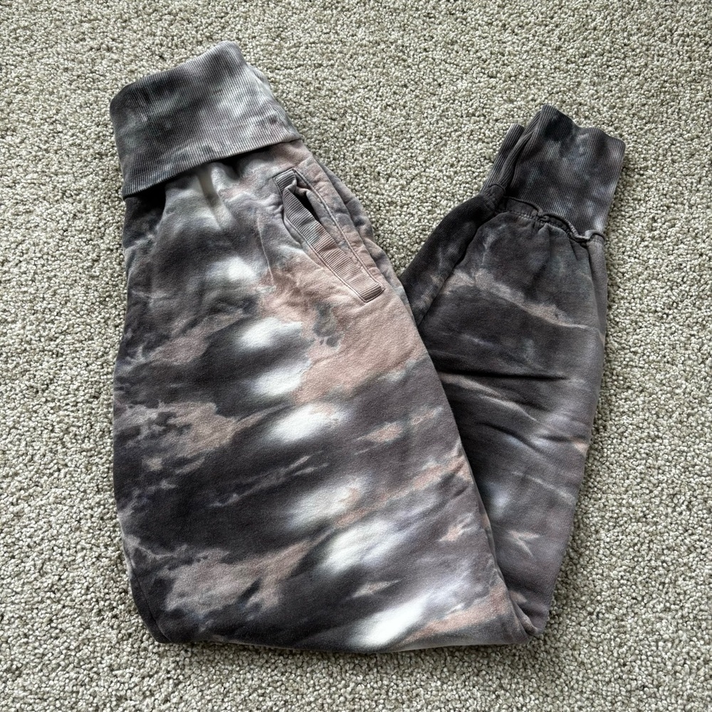 Young Fabulous & Broke Tie Dye Joggers Sz M
